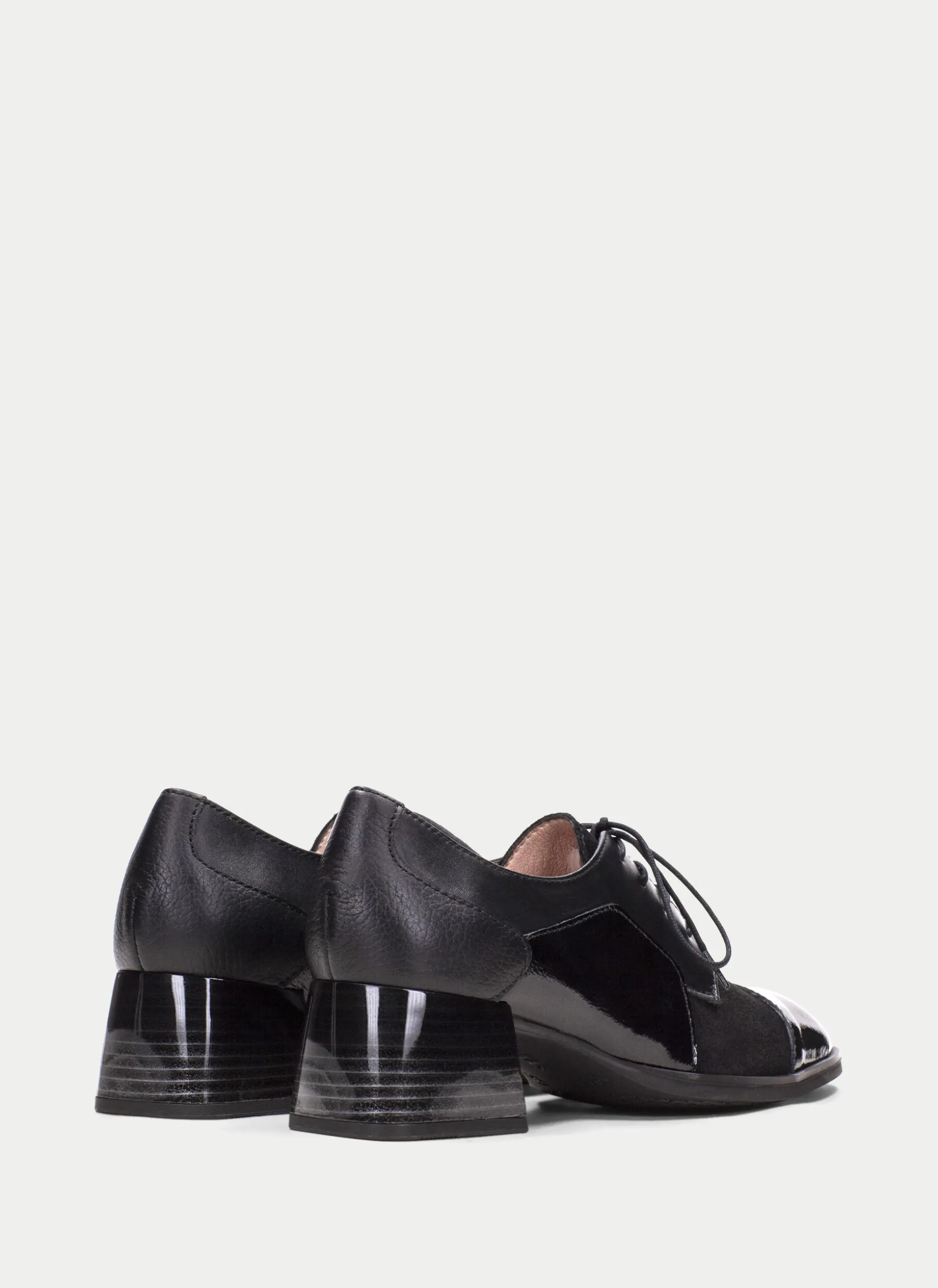 Derby charlize preto