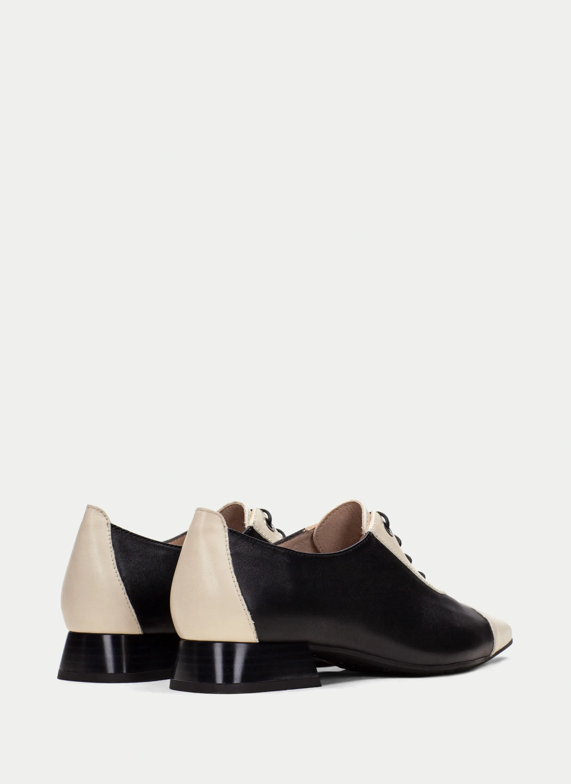 Sapatos rasos dali preto-milk